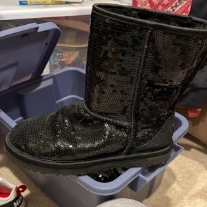 Black sequin uggs size 6